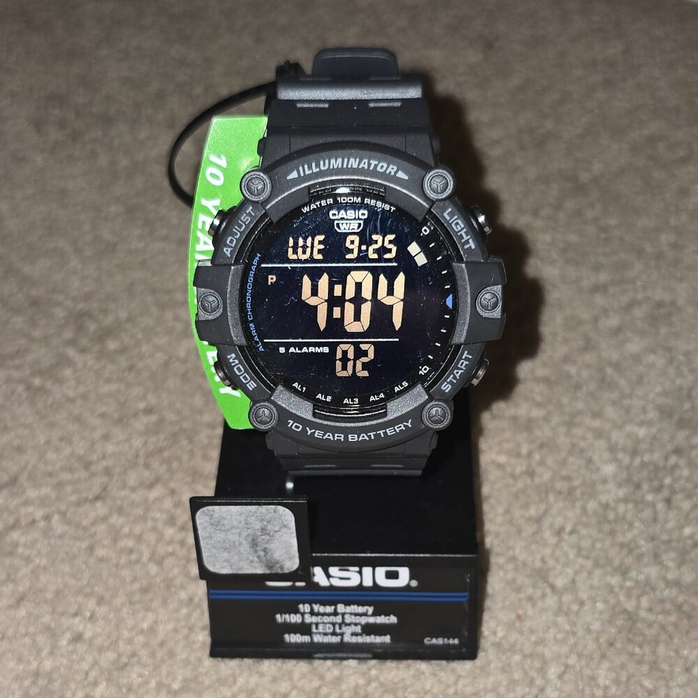 NWT Casio Men's Wide Face Black Digital Grey Resin Strap Watch
